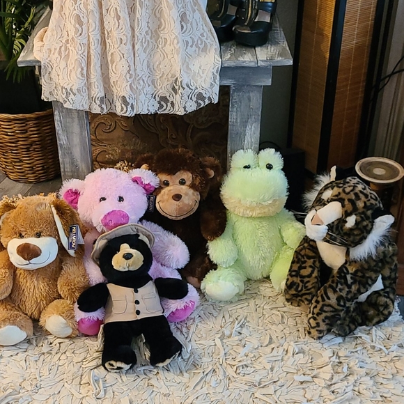 NWOT  SOFT PLUSH GREEN YELLOW FROG STUFFED ANIMAL - Picture 16 of 16